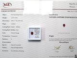 une photo d'un certificat sur laquelle figure un diamant rouge