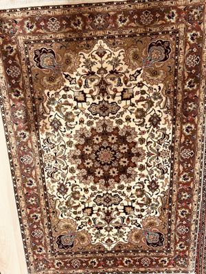 Tapis iran Tabriz laine et soie fond blanc 150 x 100