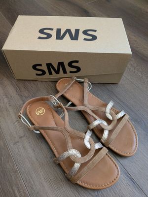 Paire de chaussures de marque SMS