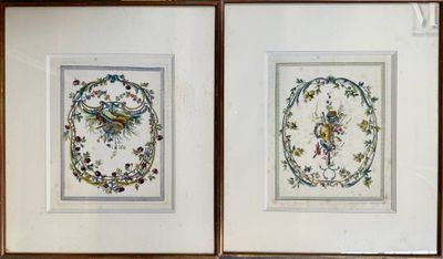 deux tableaux représentant des oiseaux et des fleurs, accrochés au mur