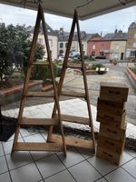 2 étagères pyramidales