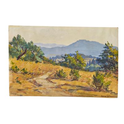 l'image d'un tableau représentant un paysage avec des montagnes en arrière-plan
