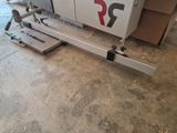 a machine that is sitting on the floor in a room