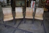 4 chaises vintage de style industriel