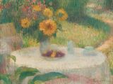 un tableau représentant une table sur laquelle se trouve un vase de fleurs