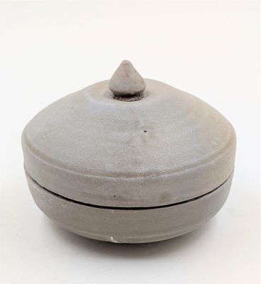 CHINE Boîte à onguents circulaire en grès porcelaineux à cou…