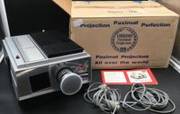 Projecteur 35 mm de marque Braun Nürnberg modèle Pximat 3000…