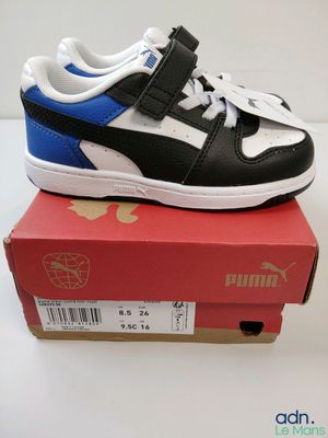 chaussures Puma toutes neuves pour garçons