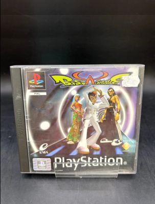 the box for the playstation game street fighter 2