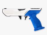 un pistolet jouet bleu et blanc sur fond blanc