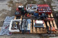 Contenu de la palette : Coffrets à outils, outillage à main,…