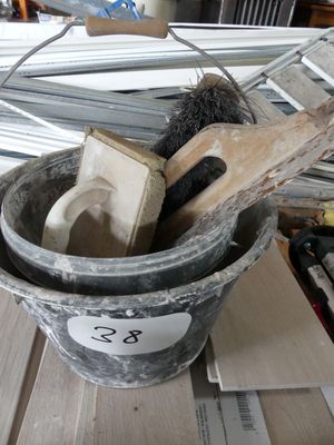 Seaux, Taloches, Brosses...