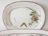two plates that are sitting on top of each other