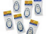 lot de six brosses à dents en forme de pingouin, conditionnées dans des sachets en plastique