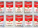 six boîtes de soupe sont alignées sur une surface blanche