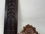 paire de plaques murales anciennes en bois sculpté