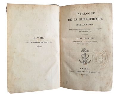 un livre ouvert sur lequel est dessiné un serpent