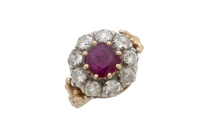 bague ancienne en rubis et diamants