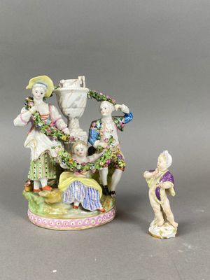 MEISSEN Groupe en porcelaine polychrome représentant une fam… - Photo 1