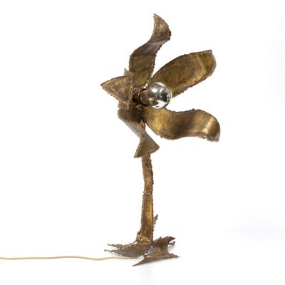 TRAVAIL DES ANNÉES 70 Lampe fleur