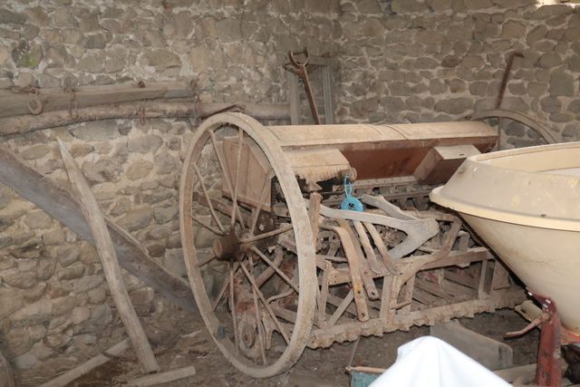 Semoir ancien