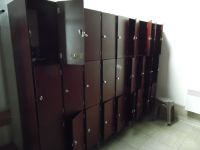 Lot de 3 vestiaires et 9 casiers et un banc (photo 2)