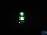 une lumière verte qui reste allumée dans le noir
