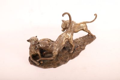 SCULPTURE "GROUPE DE LIONNES" EN BRONZE ARGENTÉ de José Mari…