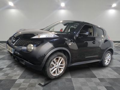 une photo d'un Nissan juke suv noir