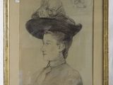 portrait d'une femme portant un chapeau sur lequel est perché un oiseau