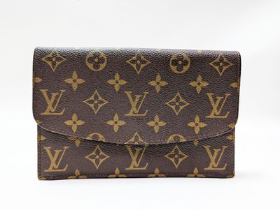 louis vuittou wallet in brown