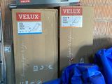 deux cartons posés l'un à côté de l'autre par terre