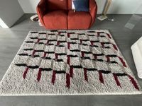 Canapé 2 places tissu rouge électrique + Fauteuil cabriolet … (photo 4)