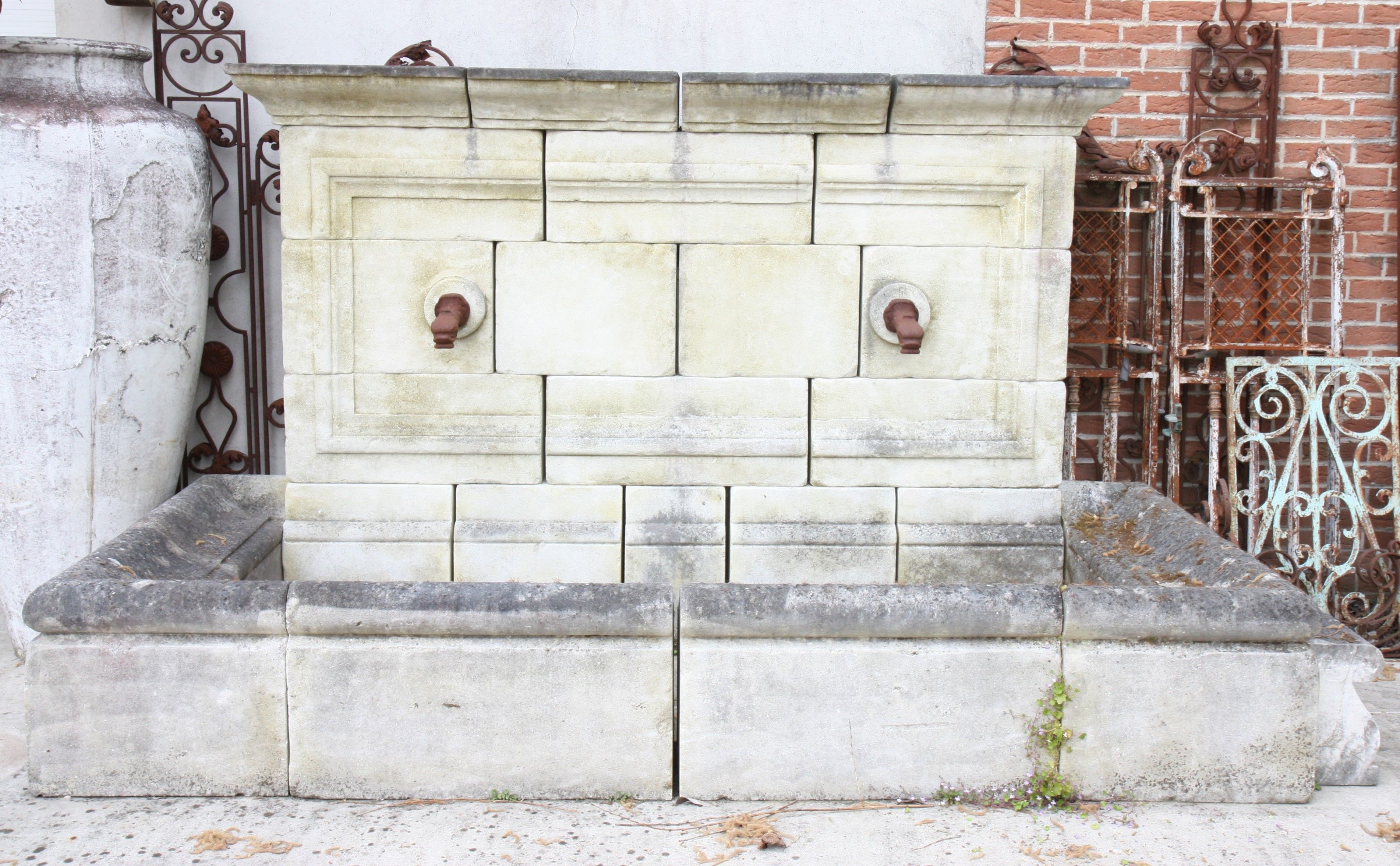 Objets d'art & Curiosités