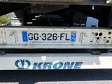 a close up of the back end of a truck