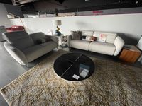 Deux canapés AMSTERDAM 2 et 3 places en tissu beige + Table …
