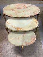 Suite de 3 tables Gigognes des années 70, structures en lait…