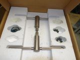 une boîte contenant quelques outils