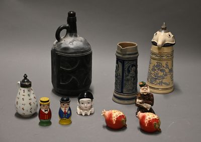 many different types of vases that are on the table