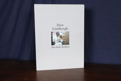 Peter Lindbergh. Dior Relié, 2 vol. sous coffret, 28 x 37 cm…