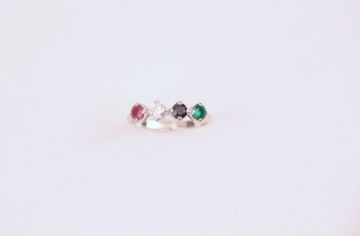 BAGUE en or blanc 750 millièmes, le chaton à motifs losangiques serti  - Photo 1