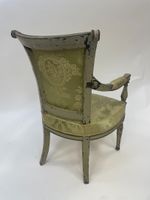 Elegant Fauteuil Directoire en bois peint (photo 2)