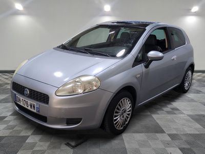FIAT - GRANDE PUNTO 1.2 8V 65 - ES - Mise en service: 17/08/…