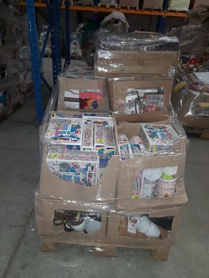 Lot DE Solderie Dont Boites DE Rangements + Jeux + Articles …