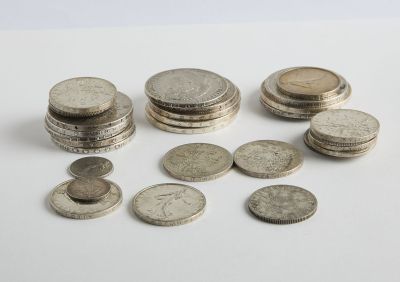 une pile de pièces de monnaie superposées