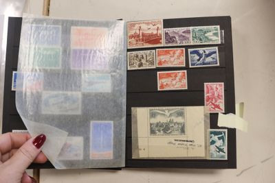 7 classeurs France 1936 à 1989 la plupart neufs avec et sans…