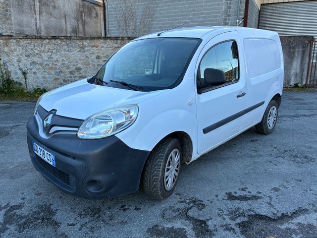 Véhicule utilitaire RENAULT Kangoo immatriculé DQ-318-CS, 1ère mi...