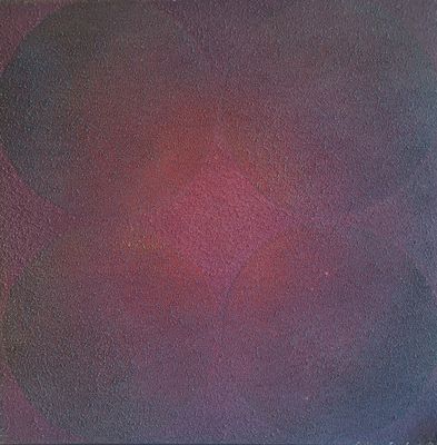 une image représentant un tableau sur lequel figure un cercle rouge et noir sur fond noir