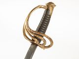 une image représentant une épée surmontée d'un serpent