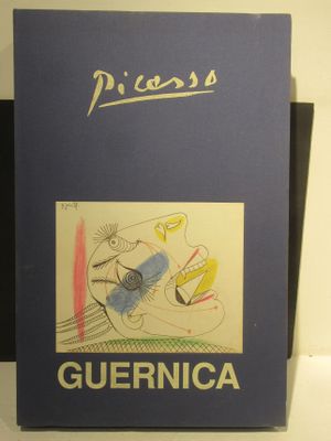 un livre bleu sur lequel figure la photo d'une femme